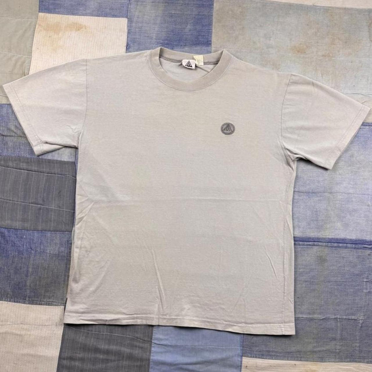 1990s Nike ACG Embroidered Logo Tee Gray | Large