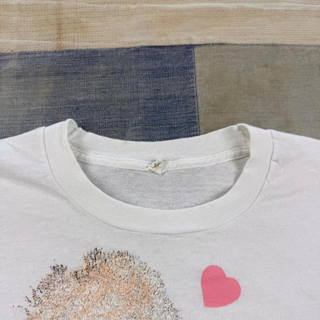 1990 Poodle Hearts Dog Graphic Tee | Medium