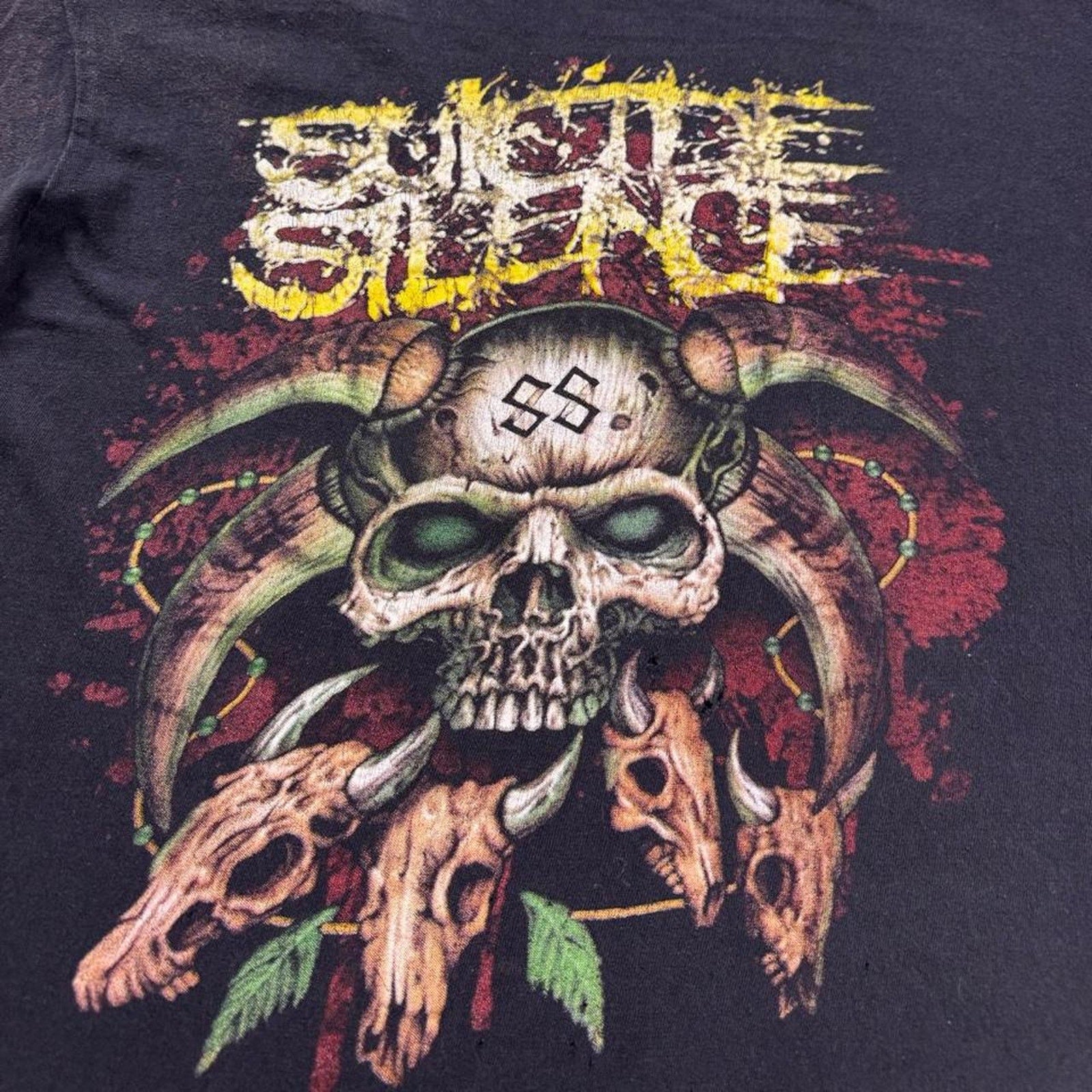 2000s Suicide Silence Skull Horns Deathcore Band Tee | Medium