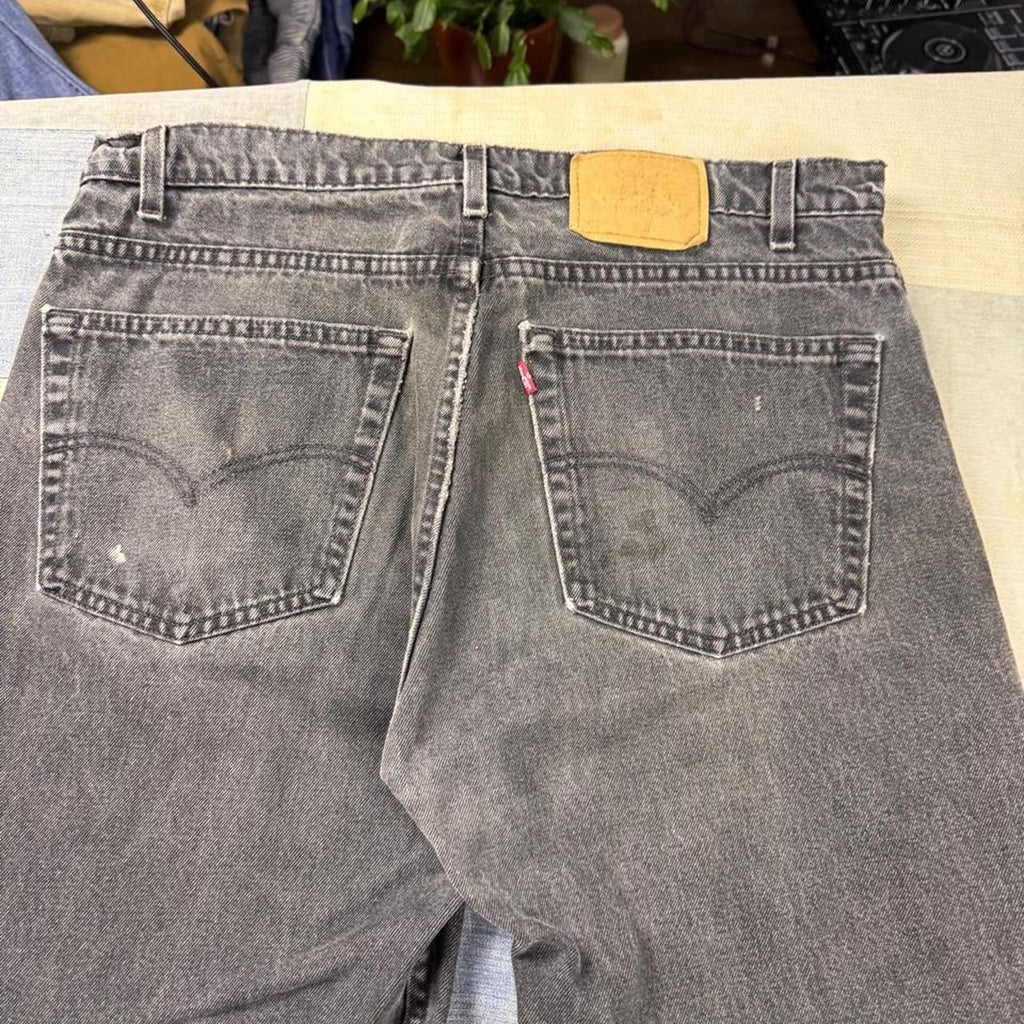 1990s Levi’s 505 Distressed Faded Black Jeans | 36x30.5