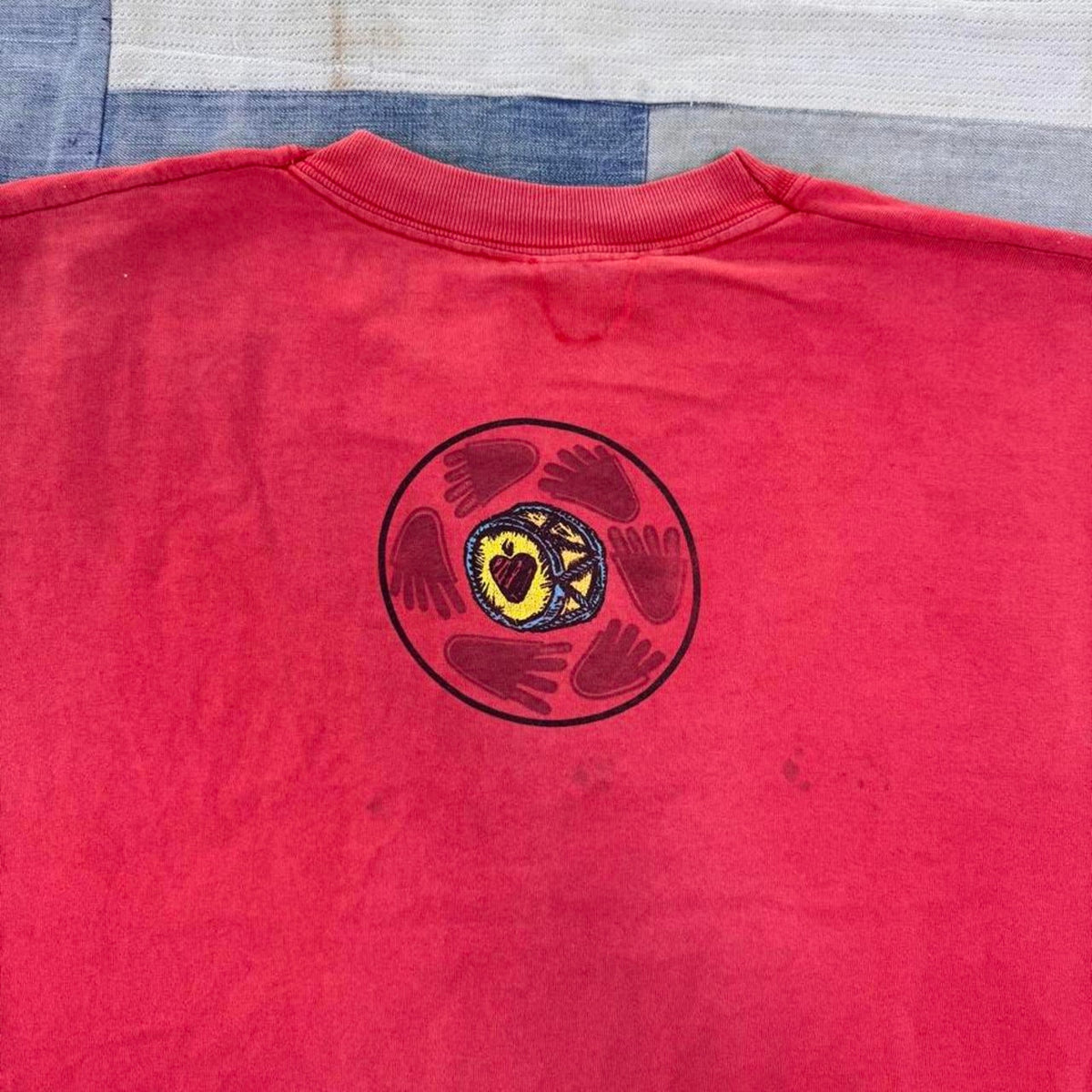 2000s Santana Psychedelic Hand Red Distressed Band Tee | Fits XL