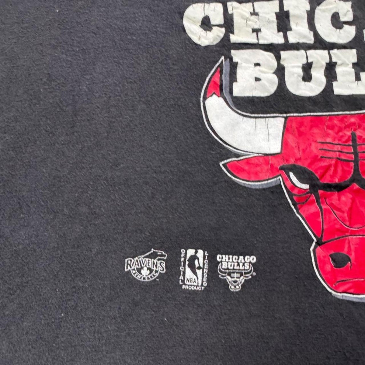 1990s Chicago Bulls Ravens Athletic Big Logo Graphic Tee | XL