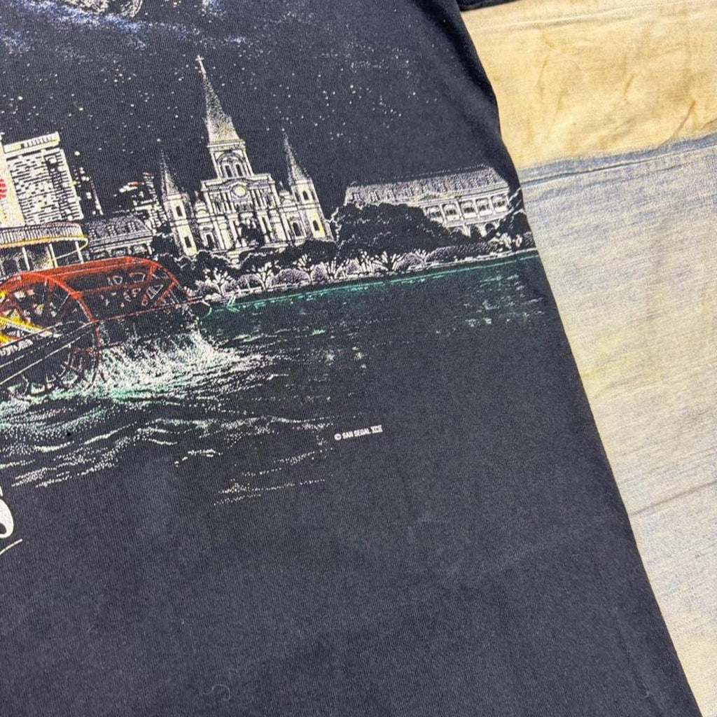 1990s New Orleans Riverboat Wraparound Graphic Tee | XL