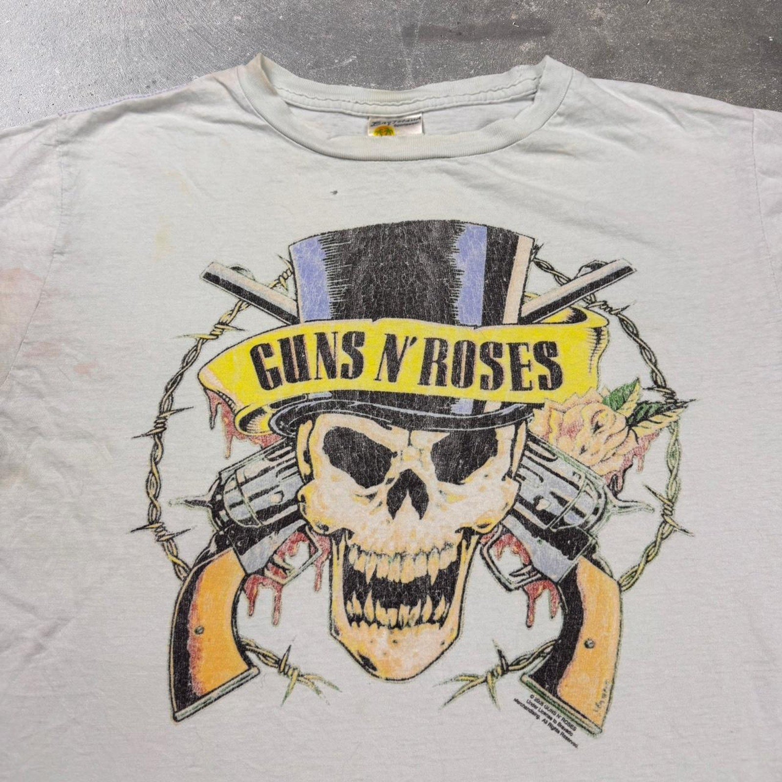 2005 Guns N Roses blue band tee | Medium