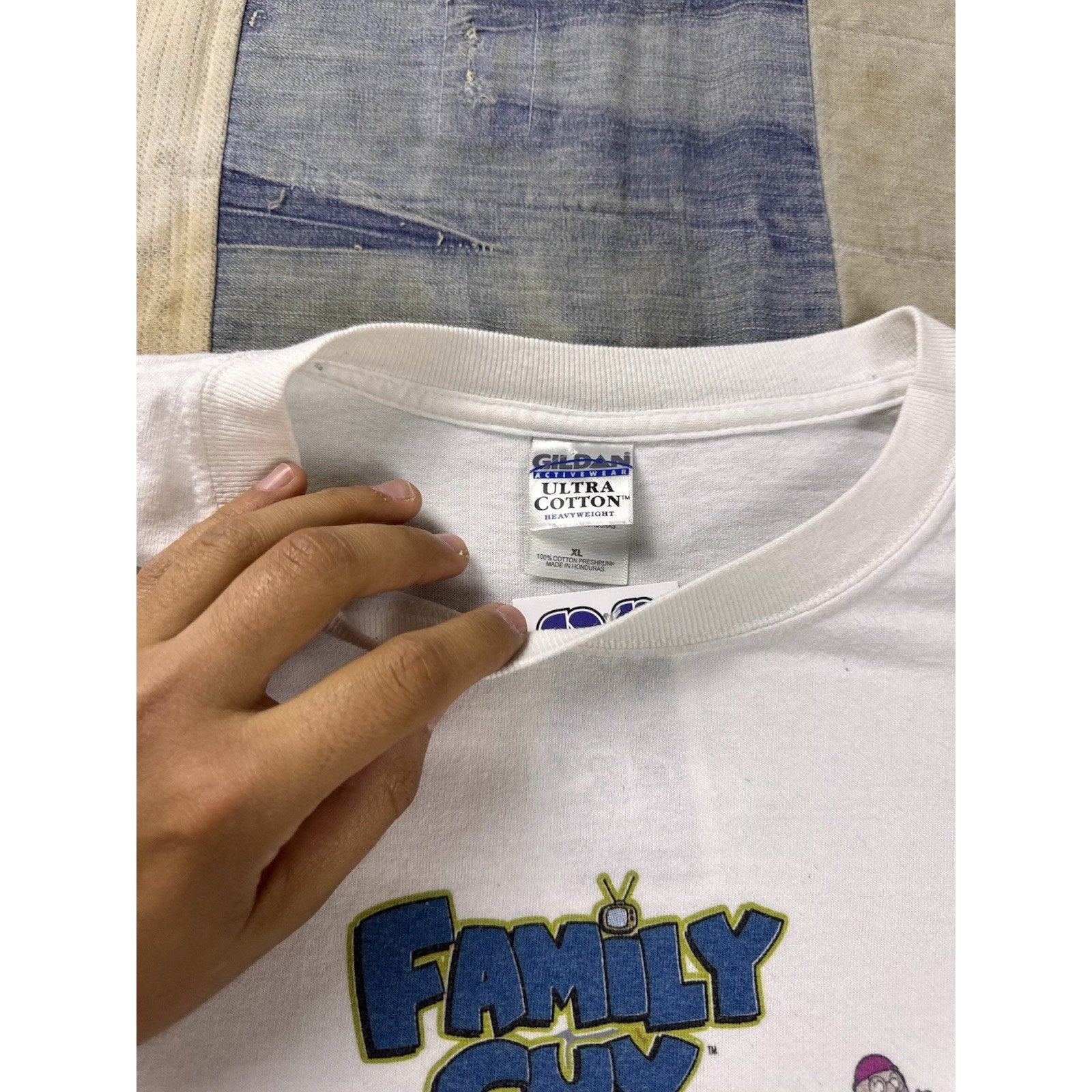 Family Guy Vintage 2000s Video Game Graphic T Shirt White Gildan XL Heavyweight