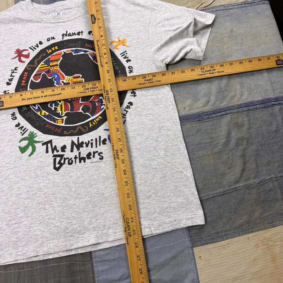 1994 The Neville Brothers Live on Planet Earth Graphic Tee | Large