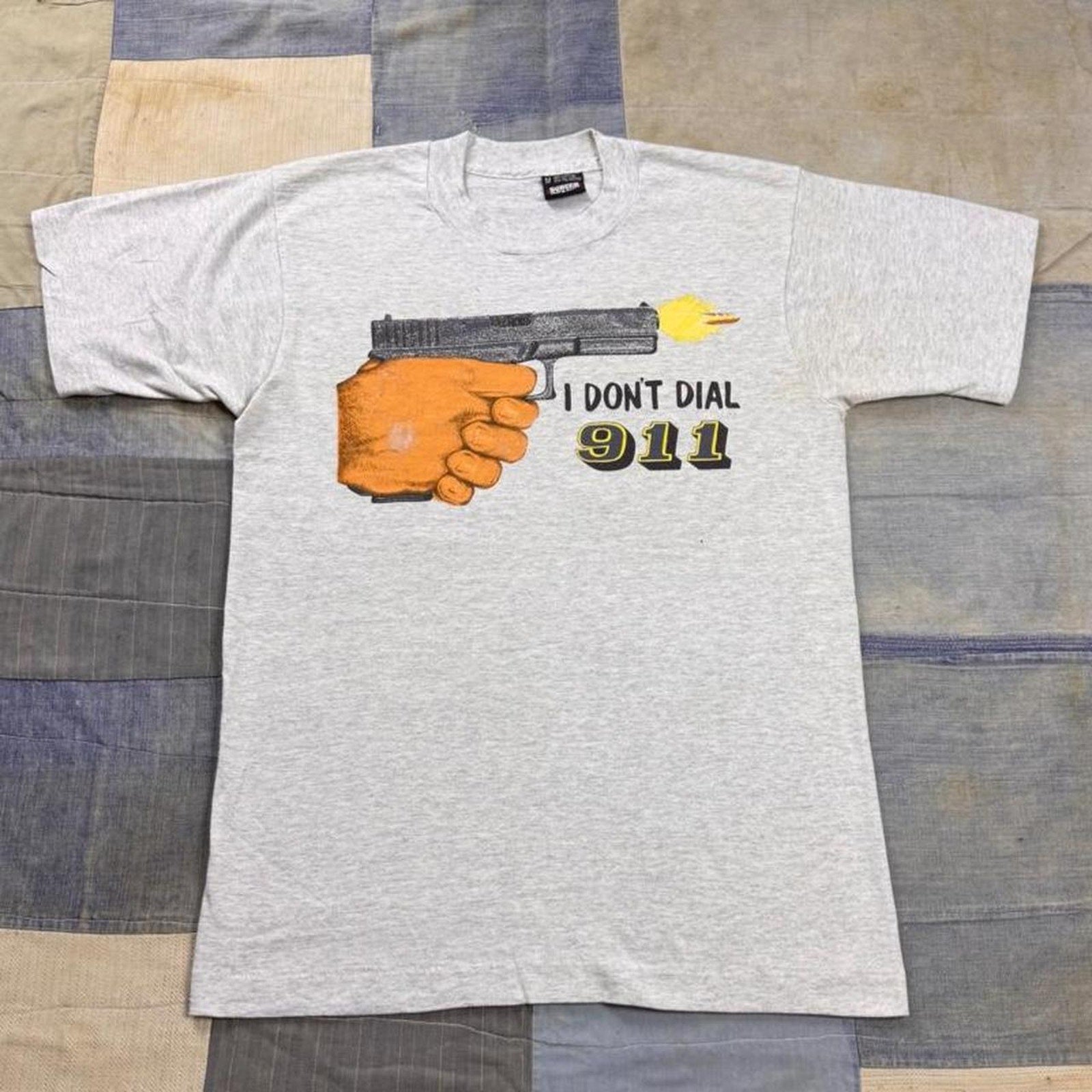 1990s “I Don’t Dial 911” novelty graphic tee | medium