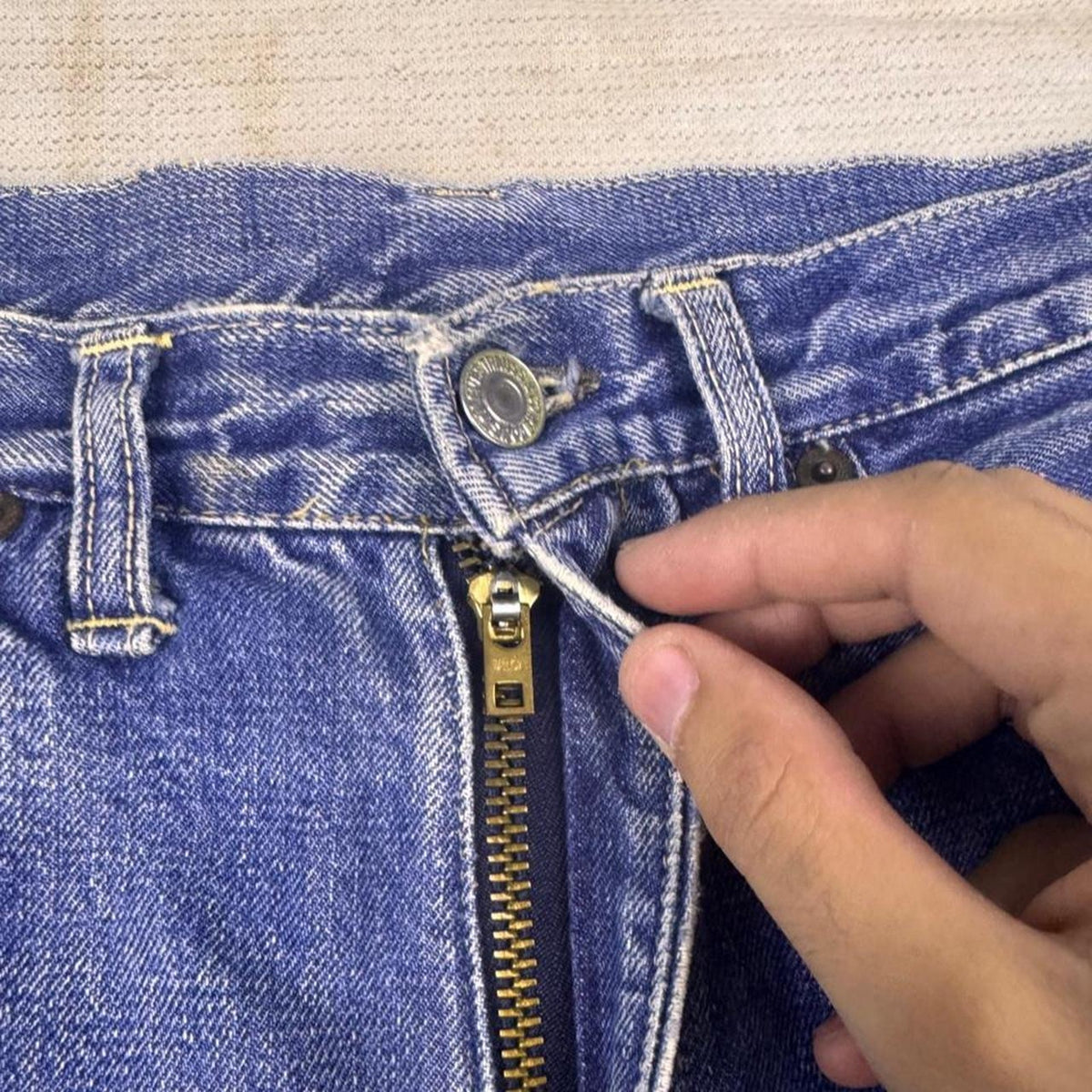 1960s Levi's 501ZXX Zip Fly Jeans | 29x29.5