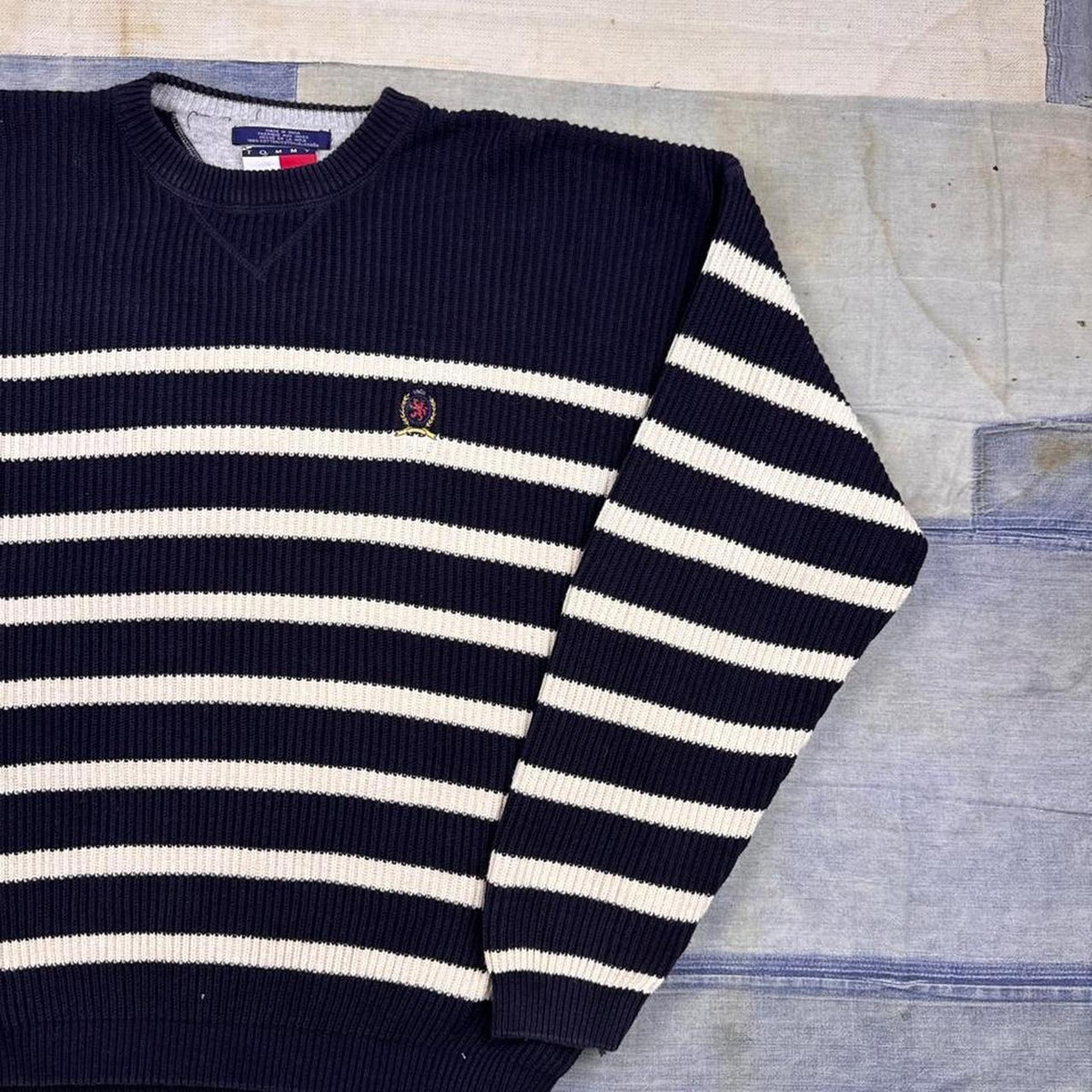 1990s Tommy Hilfiger Striped Crest Sweater Navy White | Extra Large