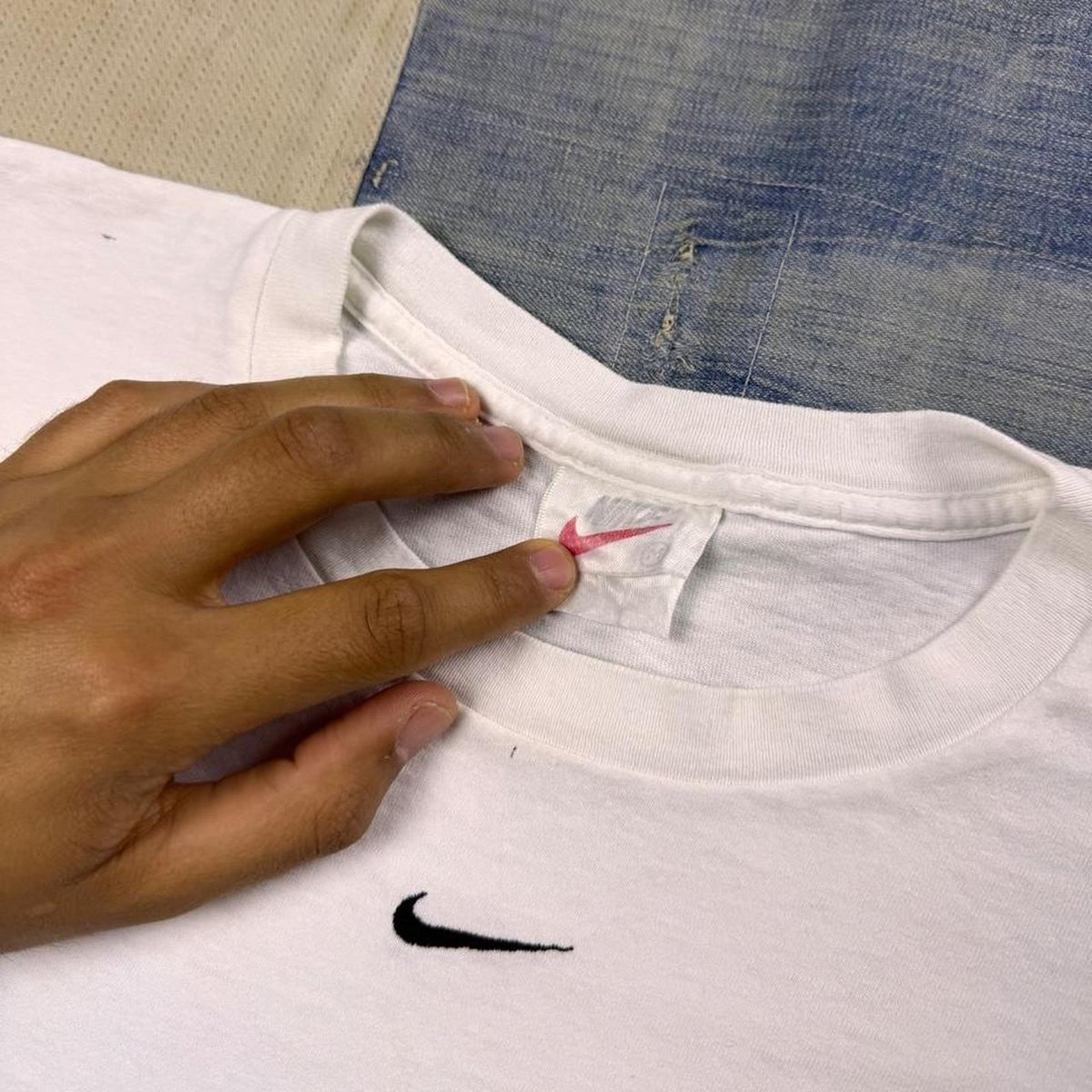 1990s Nike Center Mini Swoosh Embroidered Tee | Medium