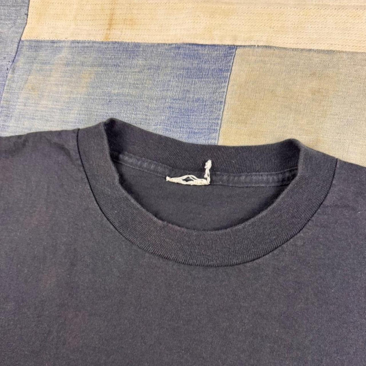 Late 1990s Chrysler Winged Emblem Automotive Tee | XL