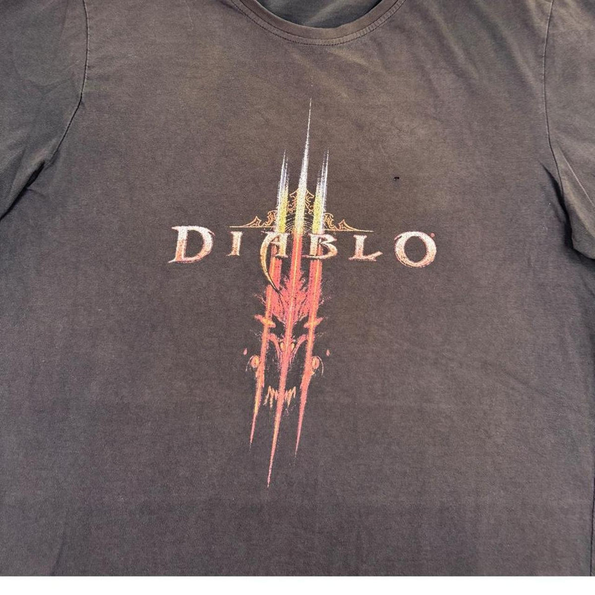 2010s Blizzard Diablo III J!NX Video Game Graphic Tee | Medium