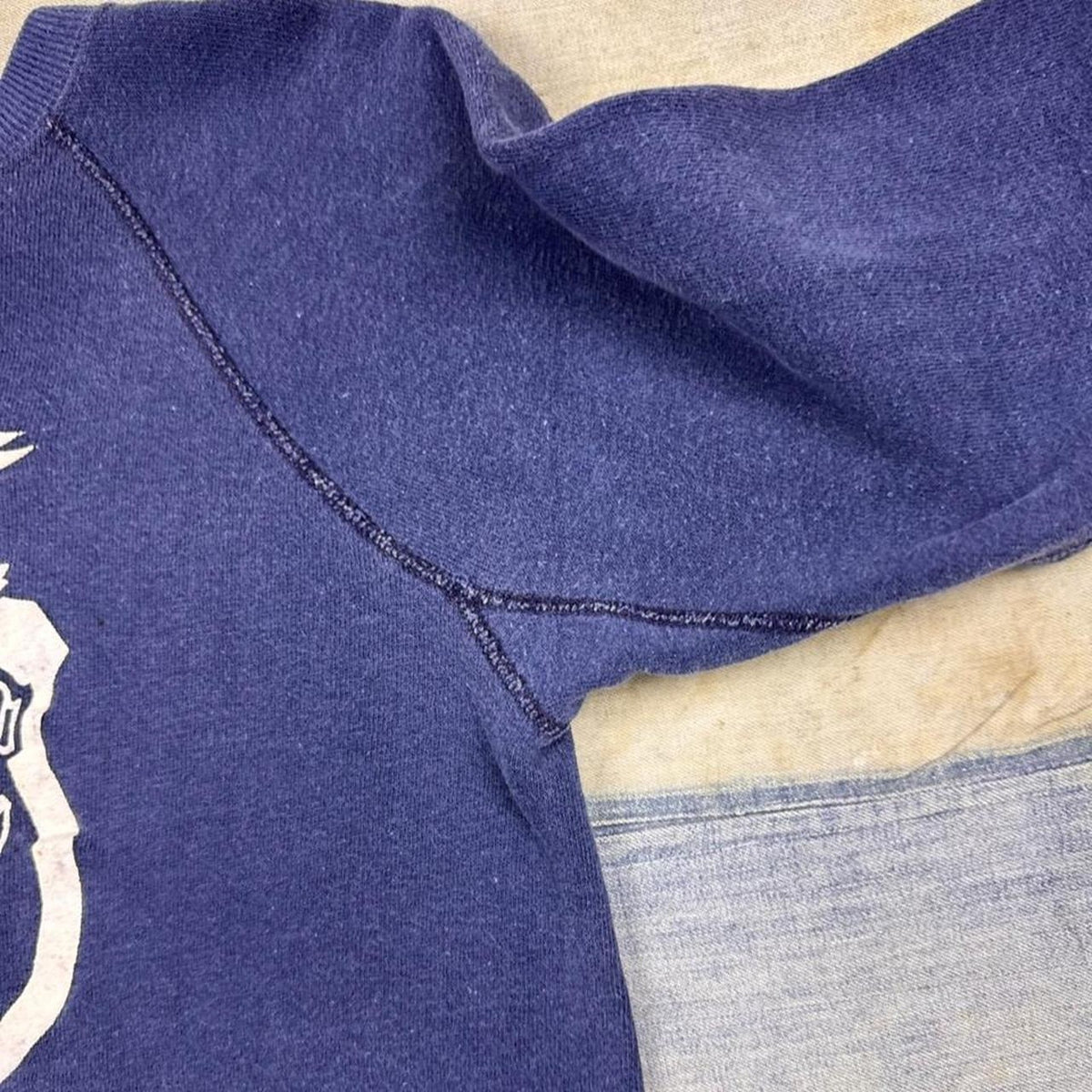 1970s USS Saratoga US Navy Raglan Crewneck Sweatshirt | Small