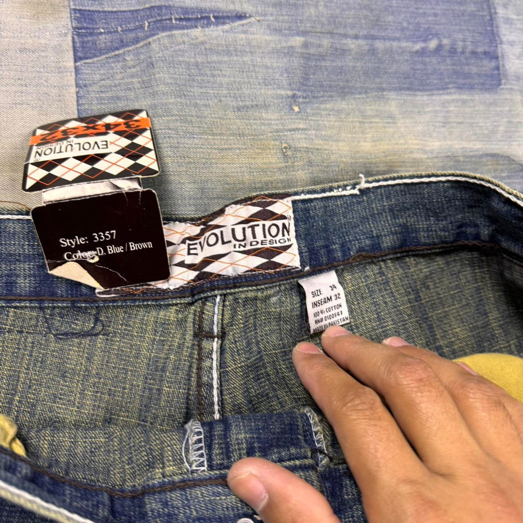 2000s Deadstock evolution design jeans | 34x32