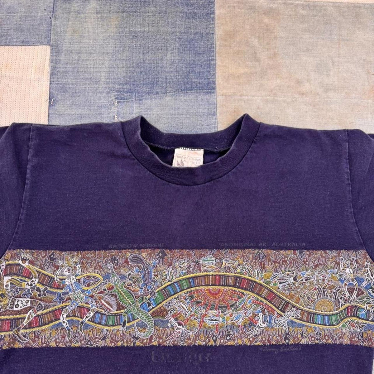 1990s Goose's T-Shirts Australia Rainbow Serpent Aboriginal Art Tee | Medium