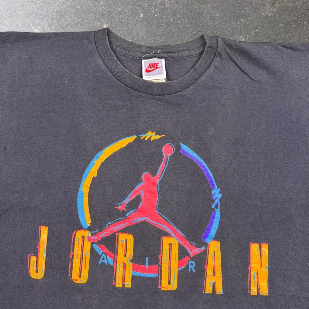 1990s Nike Air Jordan Circle Flight Graphic Tee | Medium
