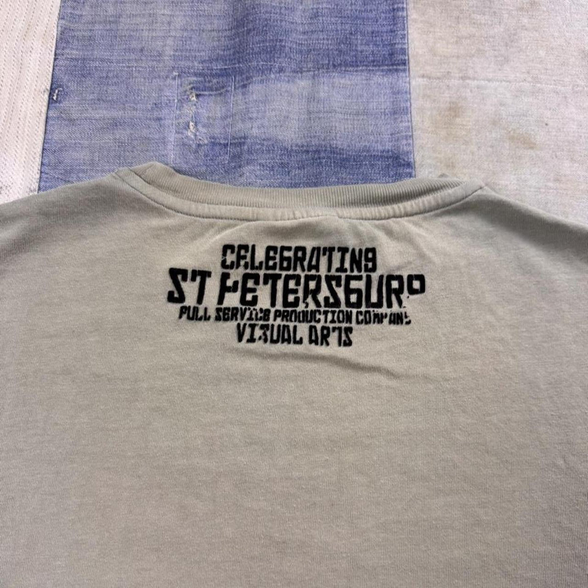 2000s Xoye Eastern St. Petersburg Industrial Graphic Long Sleeve Tee | XL