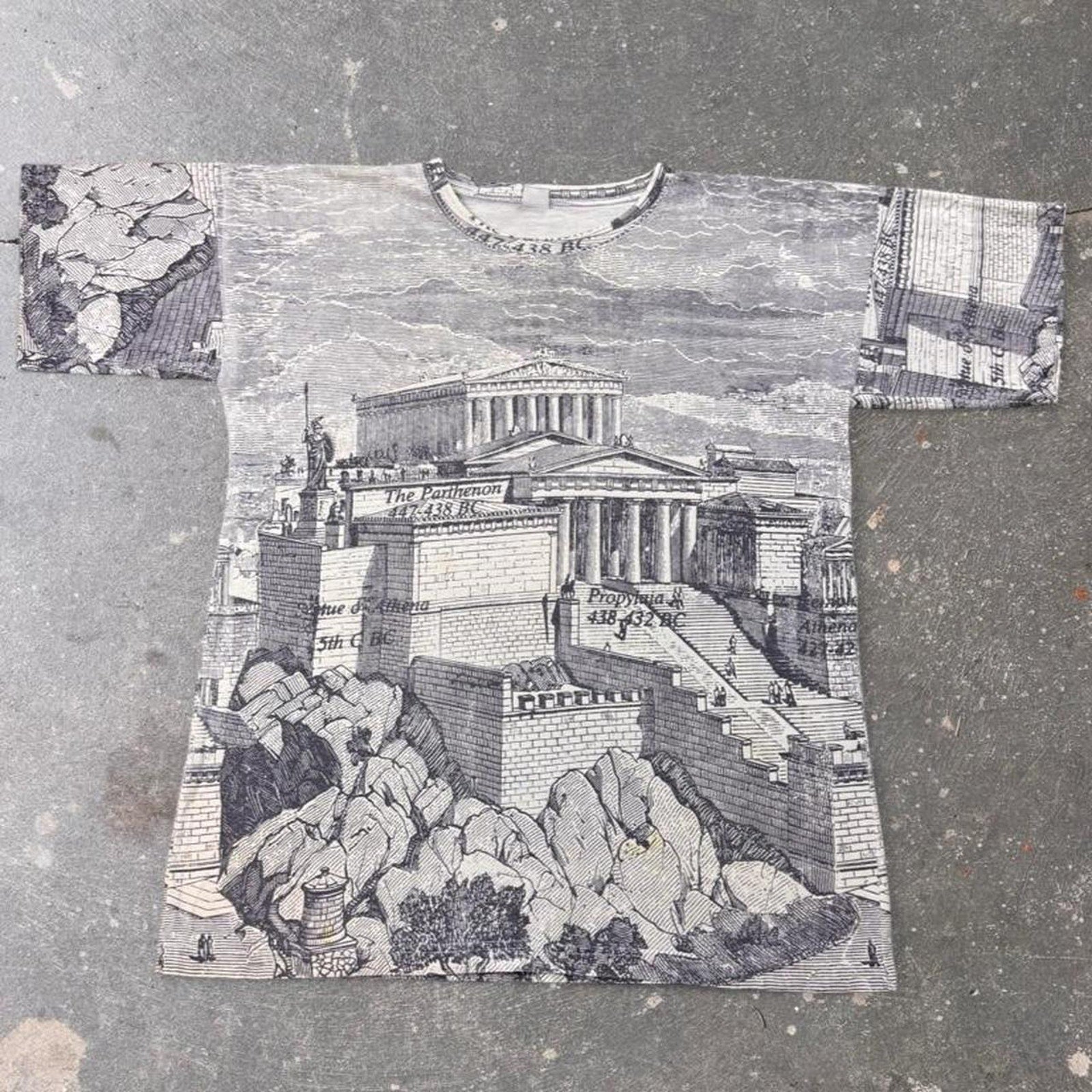 1990s Ancient Athens Parthenon All Over Print Graphic Tee | Large