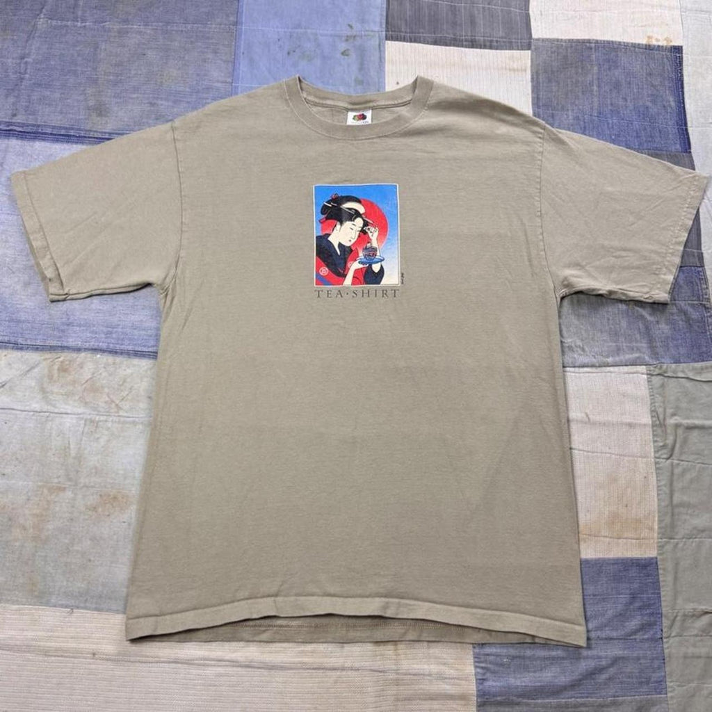 1990s Japanese Geisha Tea Shirt Graphic Tee | Large