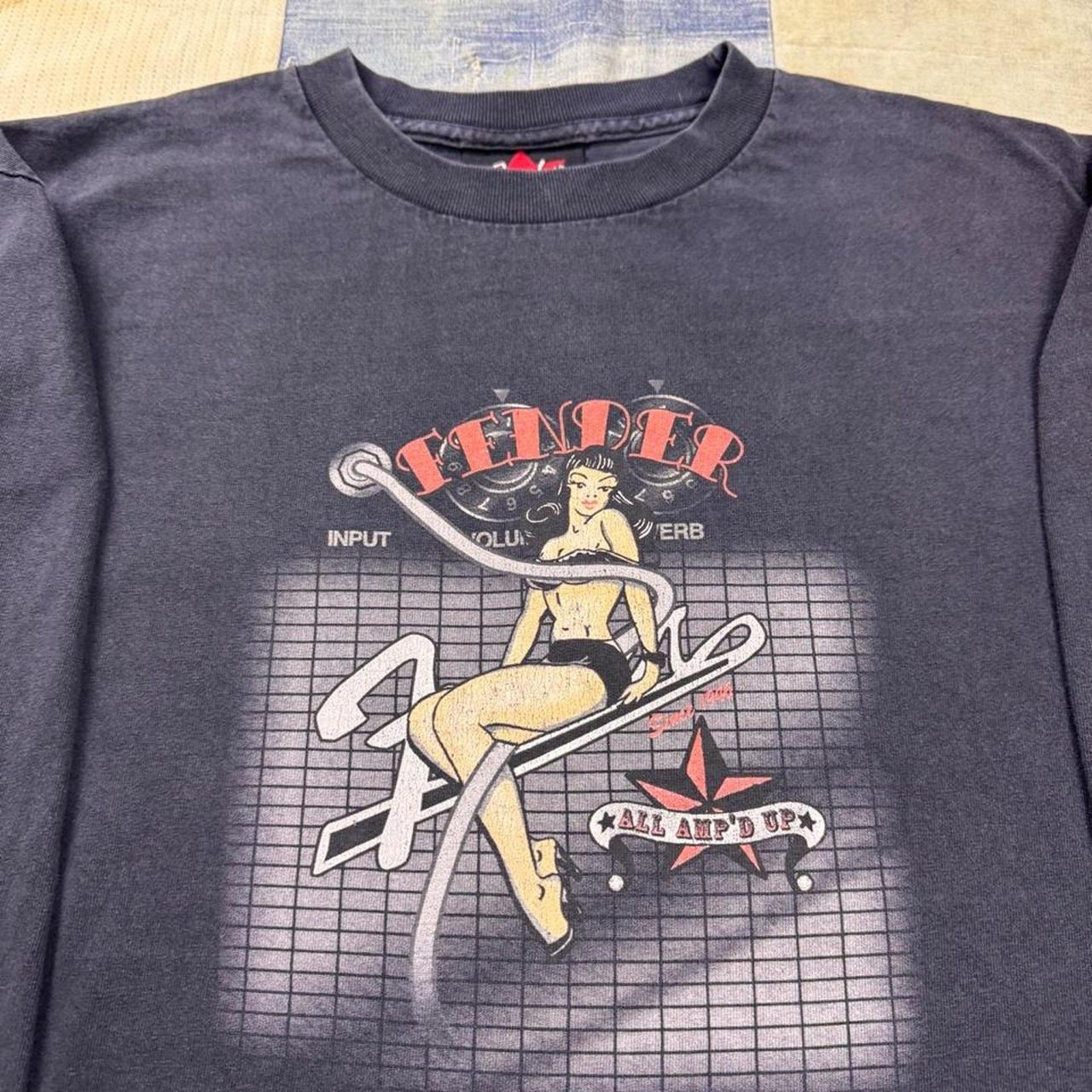 2000s Fender All Amped Up Pinup Long Sleeve Tee | Small