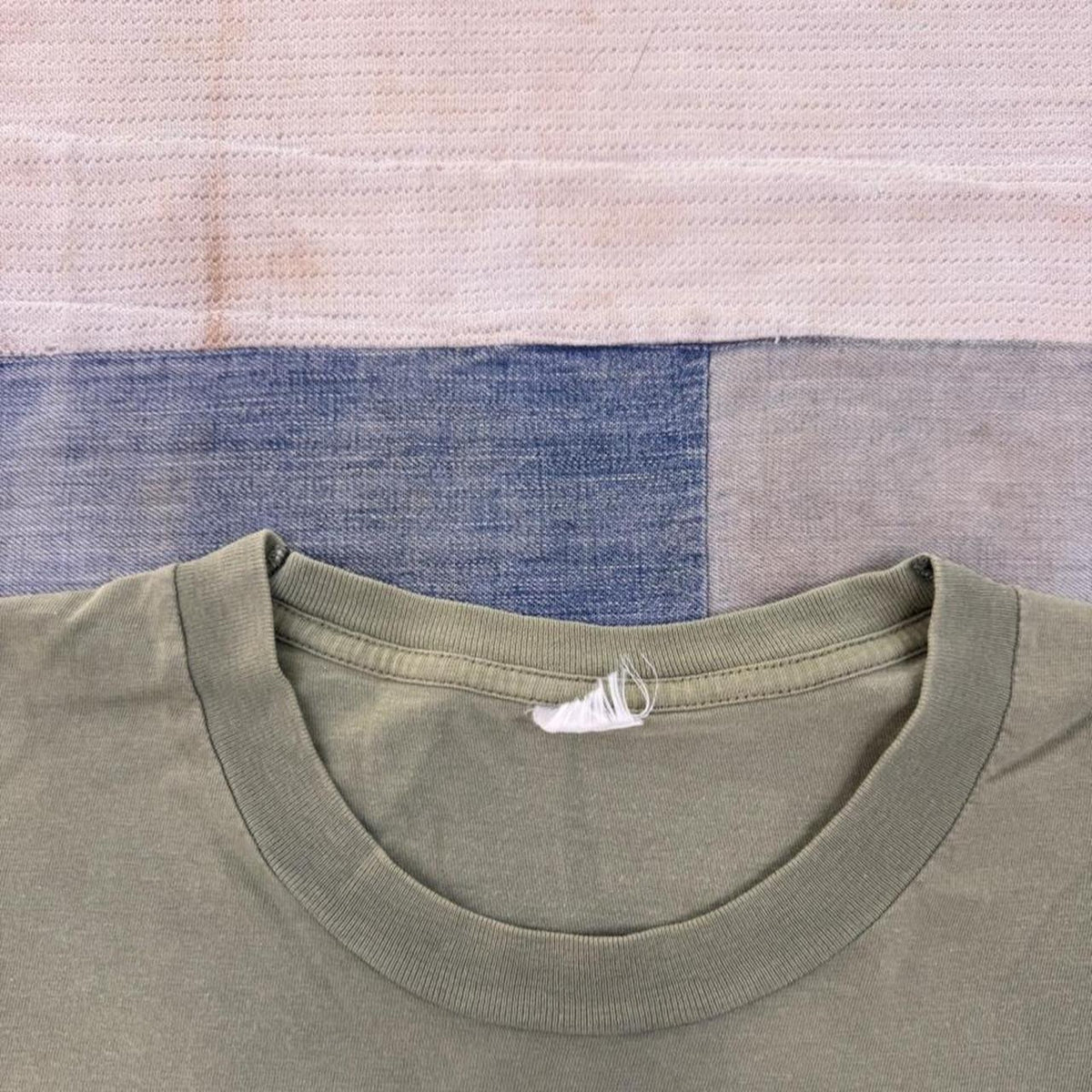 1990s Levi's Explore Australia Tourist Graphic Tee | Large