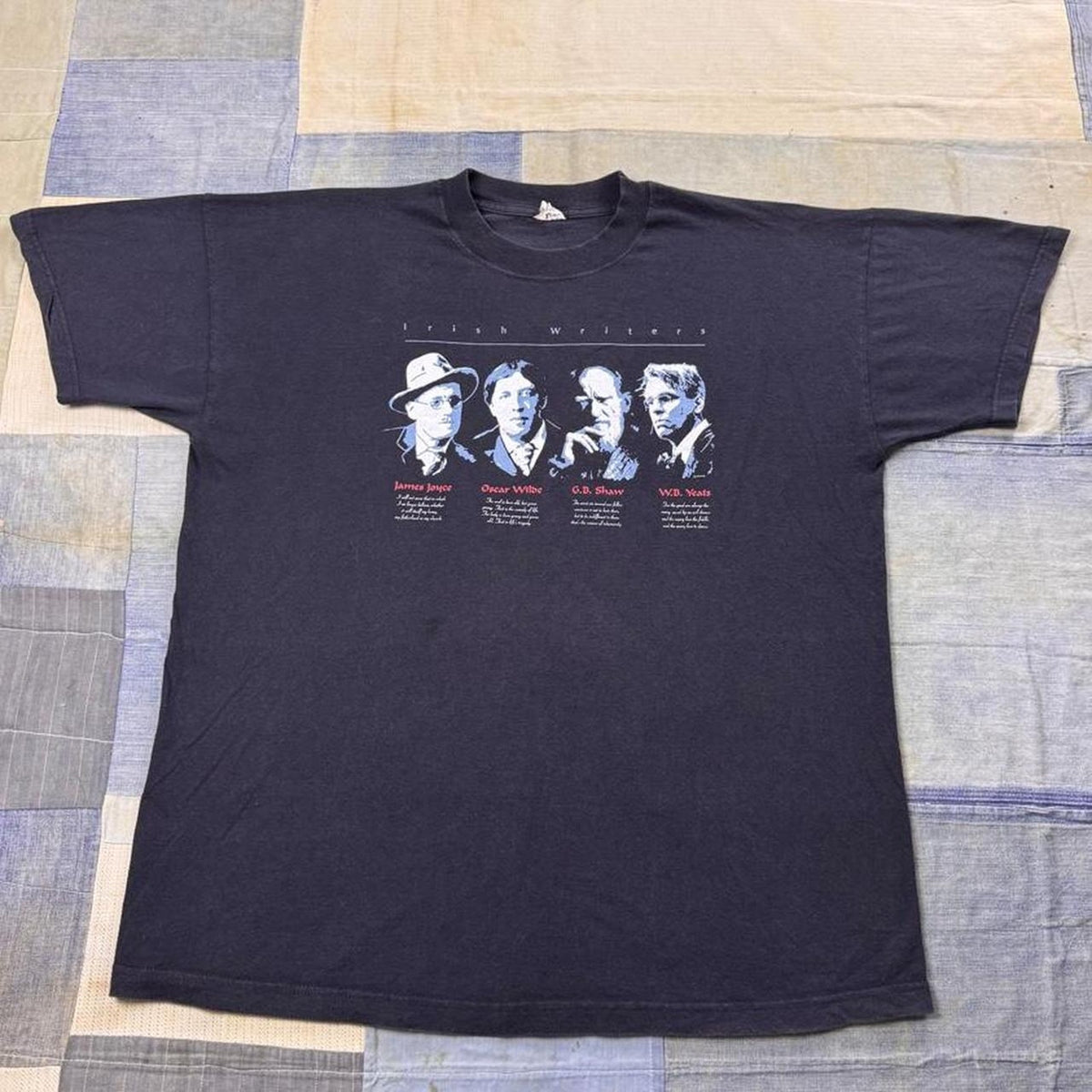 1990s Irish Writers Literary Graphic Tee | XL