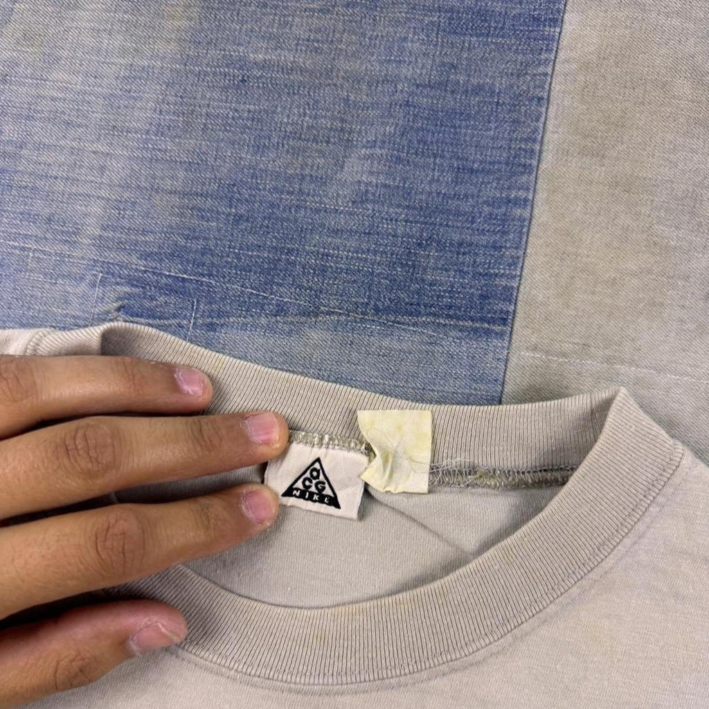 1990s Nike ACG Embroidered Logo Tee Gray | Large