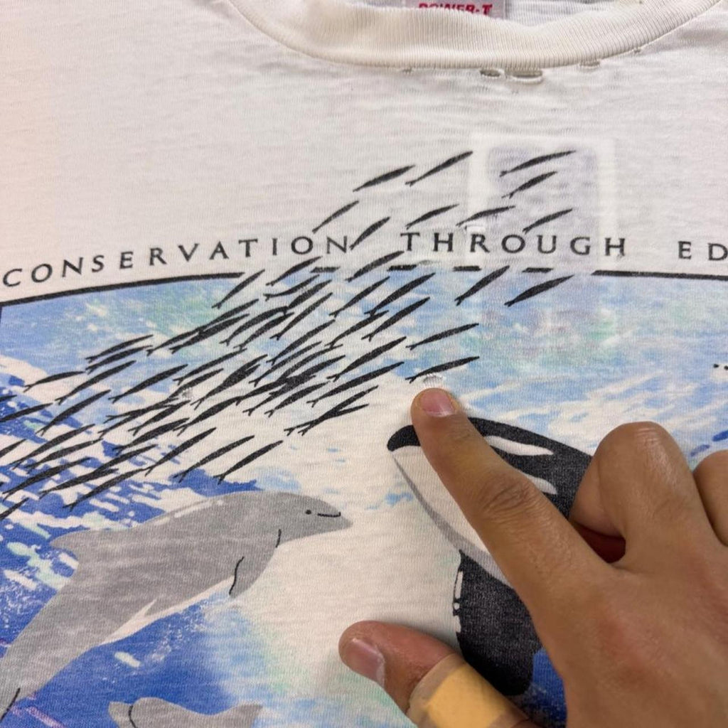 1990s SeaWorld Orca Conservation Graphic Tee | XL