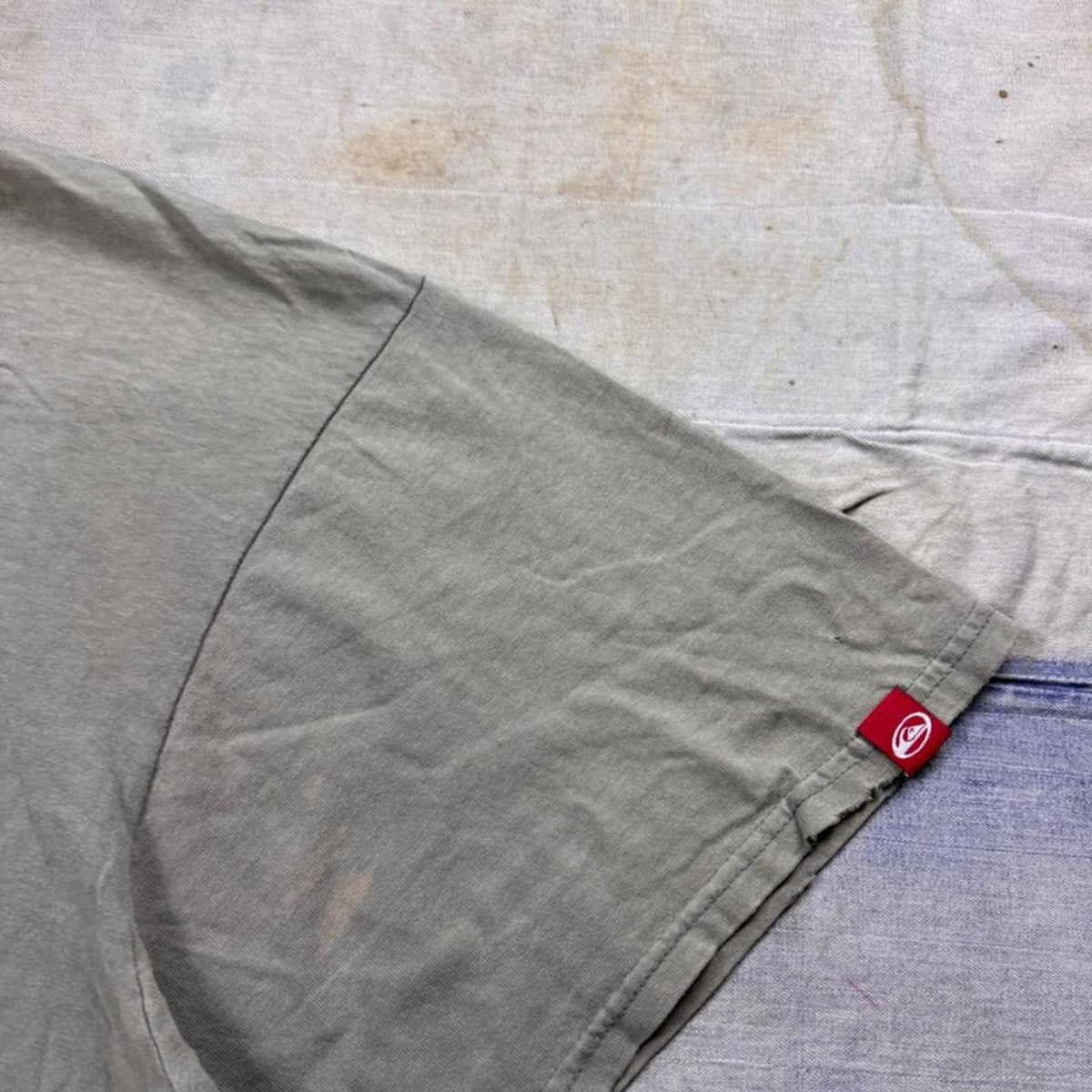 2000s Quiksilver Distressed Surf Skate Graphic Tee | XXL