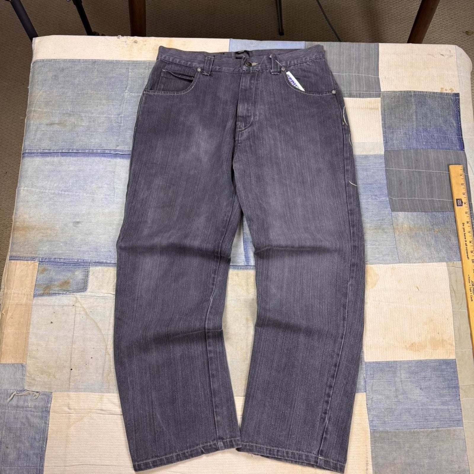 2000s embroidered jeans with lion design | 36x31