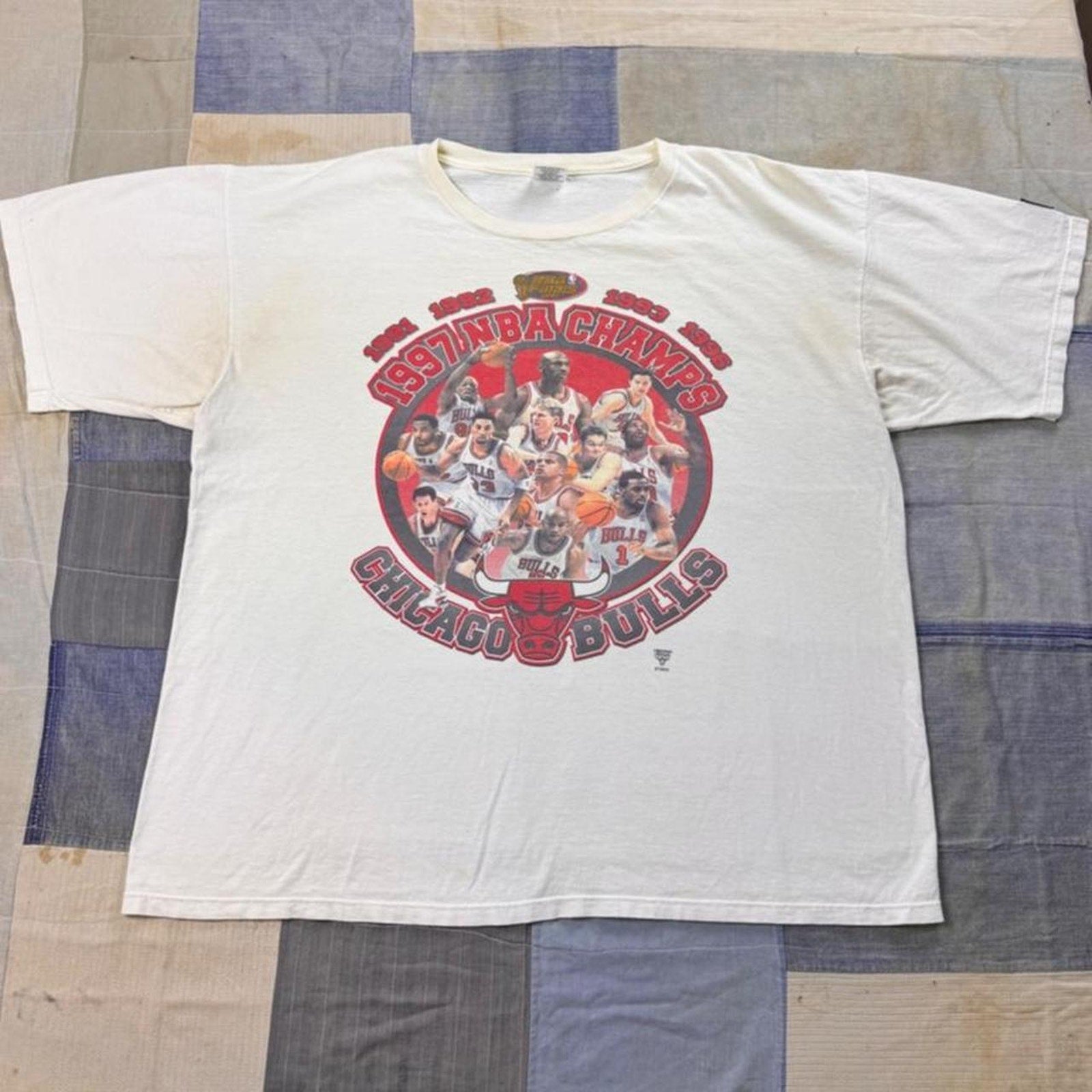 1996 Chicago Bulls Four-Time NBA Champions Tee | XL