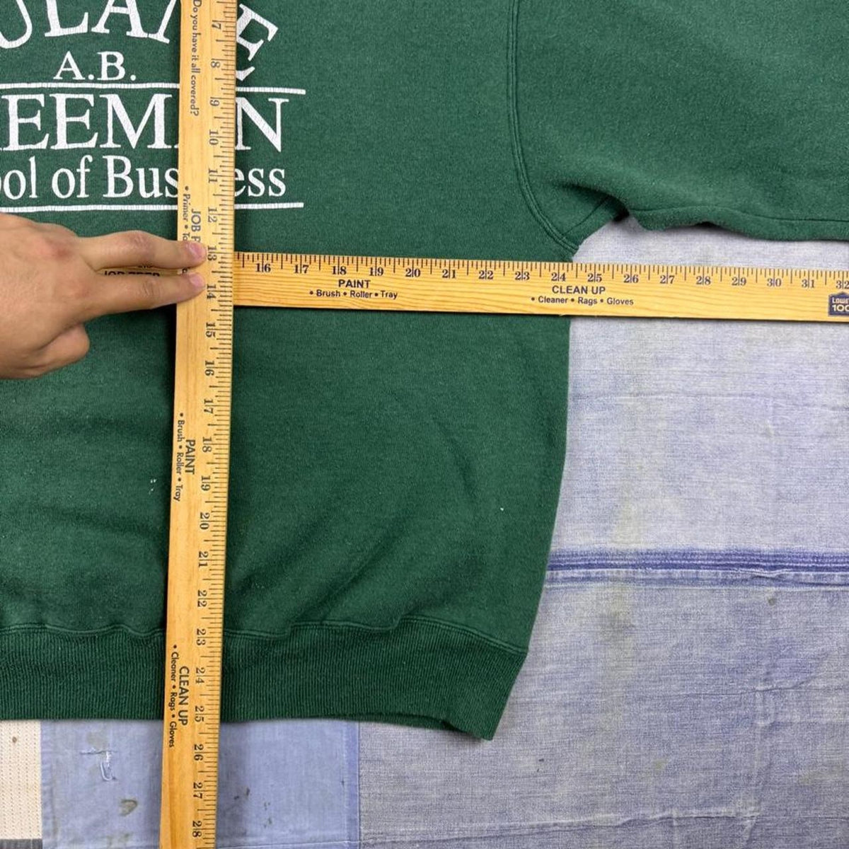 1980s Tulane A.B. Freeman School of Business Hanes Crewneck | 24.5x25.5