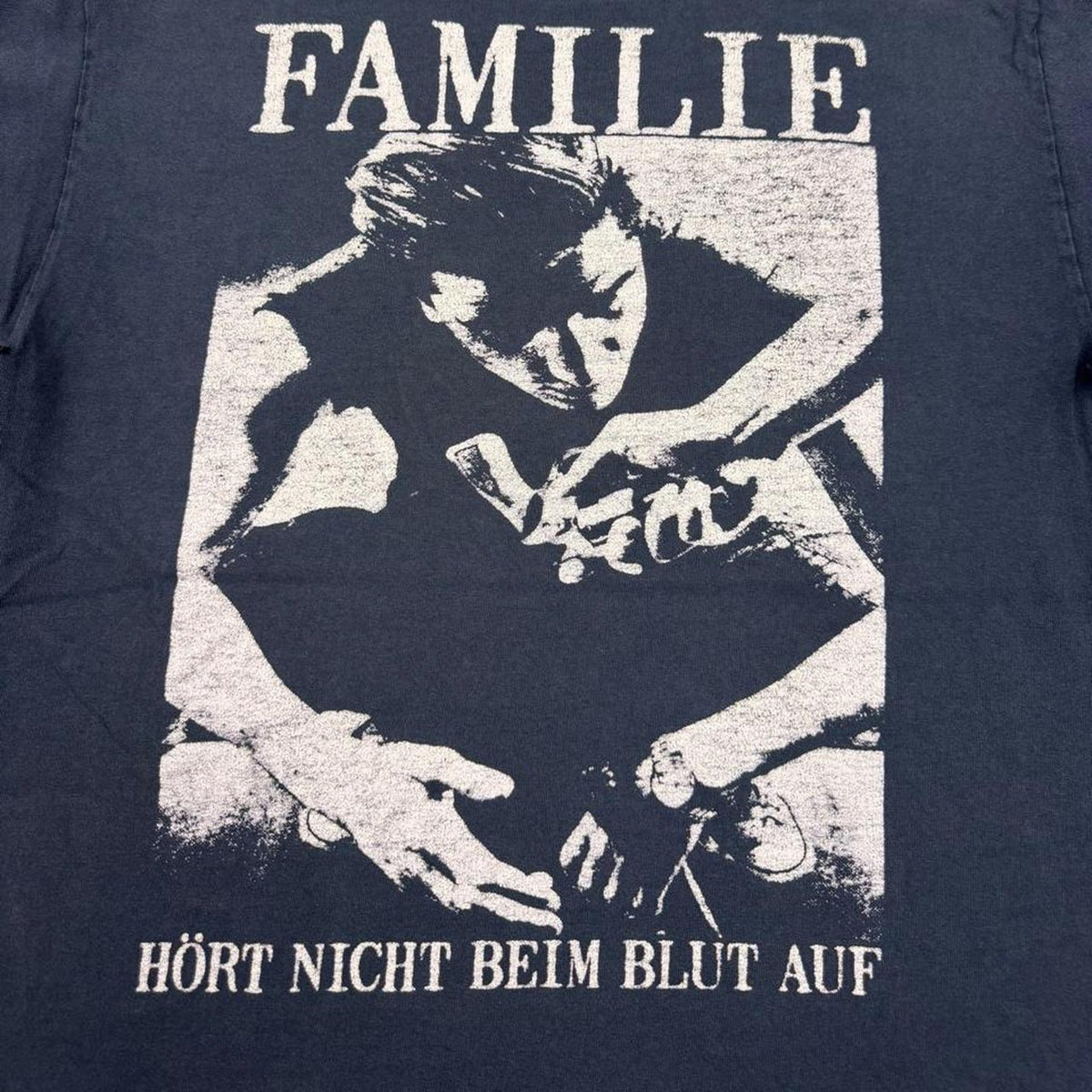 2000s A Life of Agony “Familie” German Hardcore Punk Graphic Tee | Medium