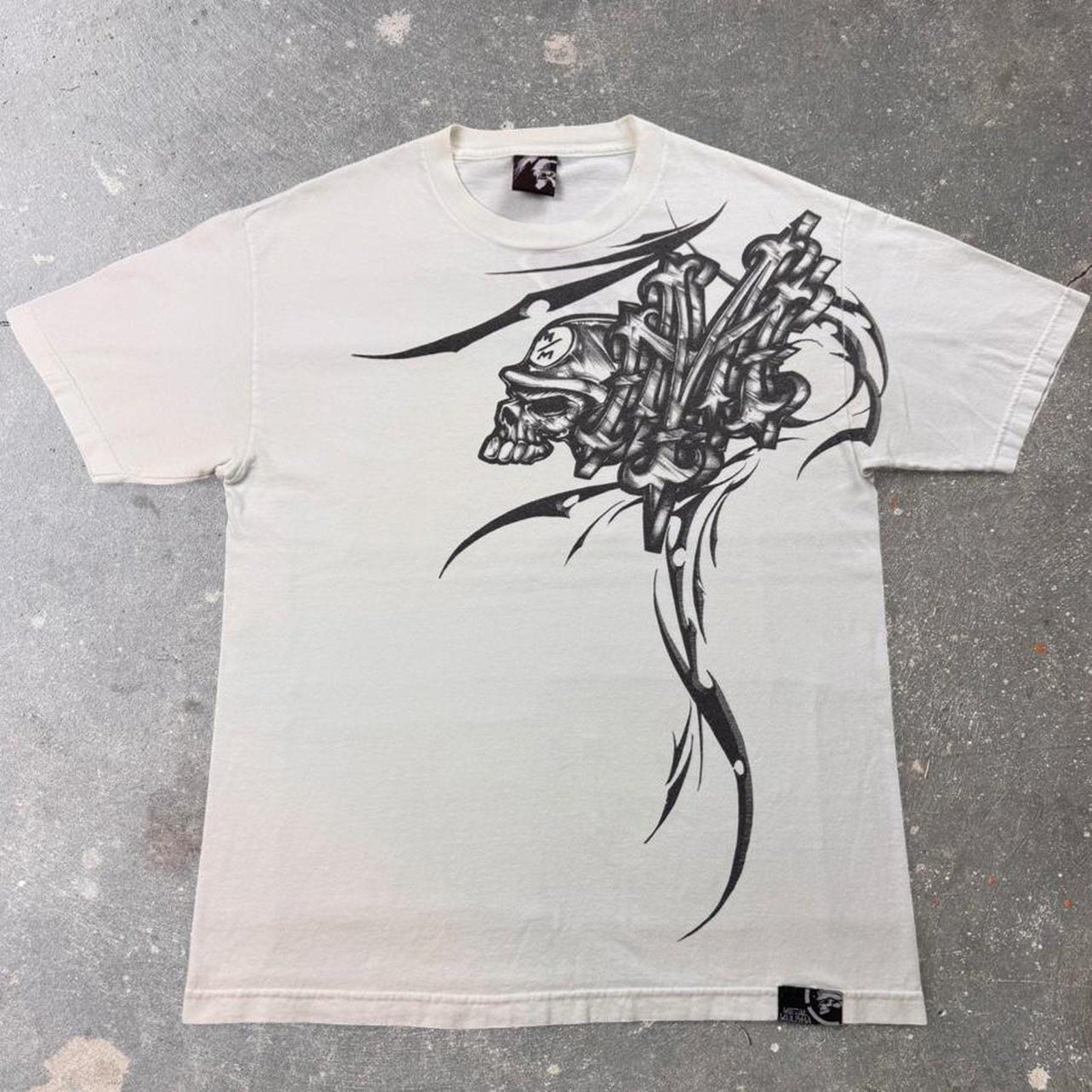 2000s Metal Mulisha Skull Graffiti Graphic Tee | Large