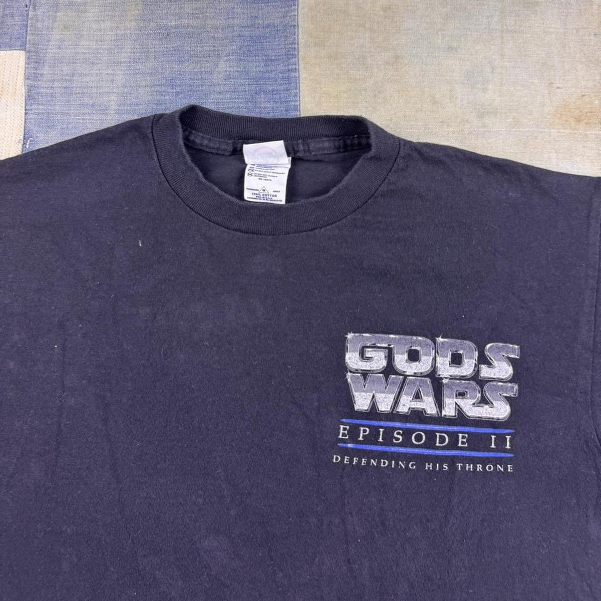 2000s God's Wars Episode II Defending His Throne Christian Tee | Medium