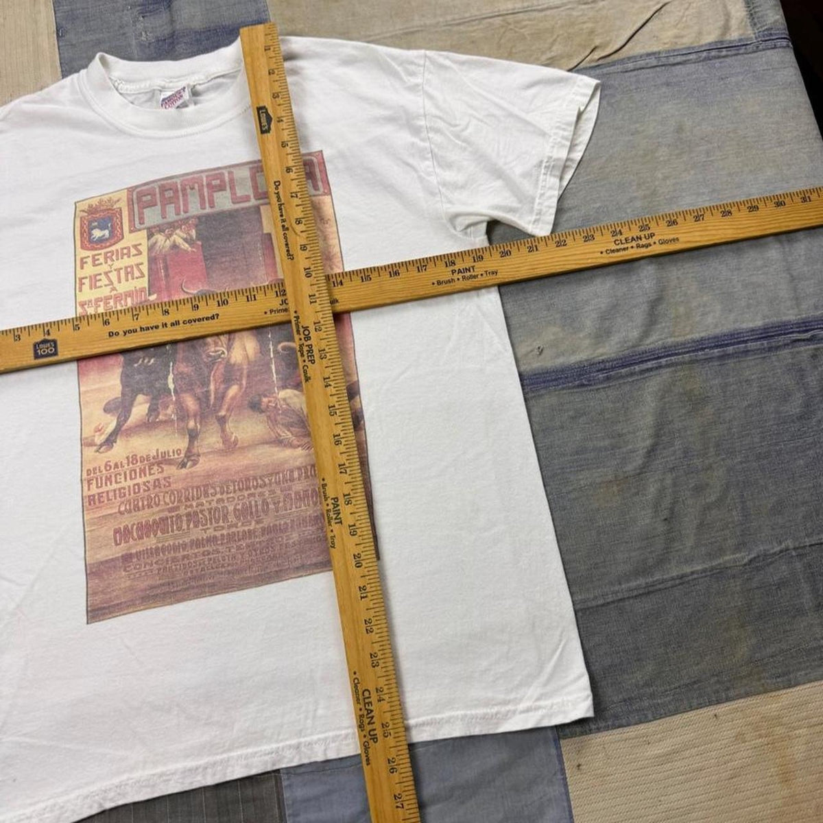 2000s Pamplona San Fermín Bull Run Graphic Tee | Medium