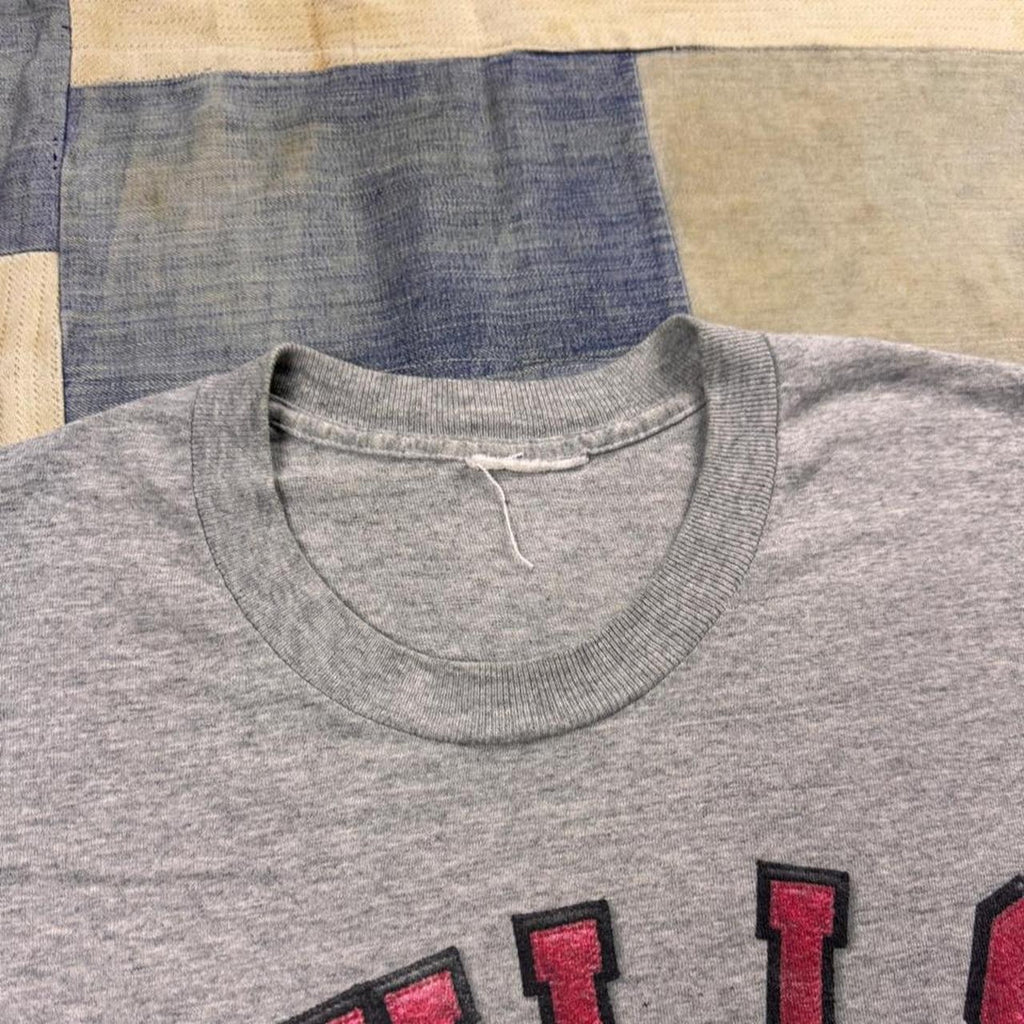 2000s Chicago Bulls Basketball Graphic Tee | XL