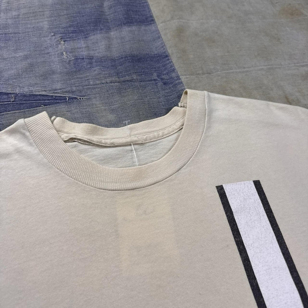 1990s 8 ball pool tee | L