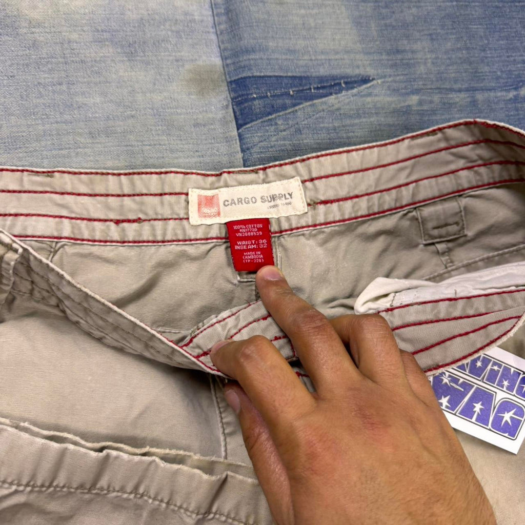 2000s baggy cargo mossimo distressed pants | 35x30