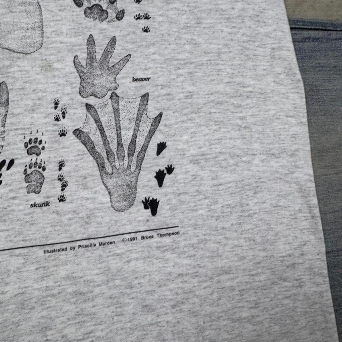 1991 Signatures On The Land Animal Tracks Tee | S