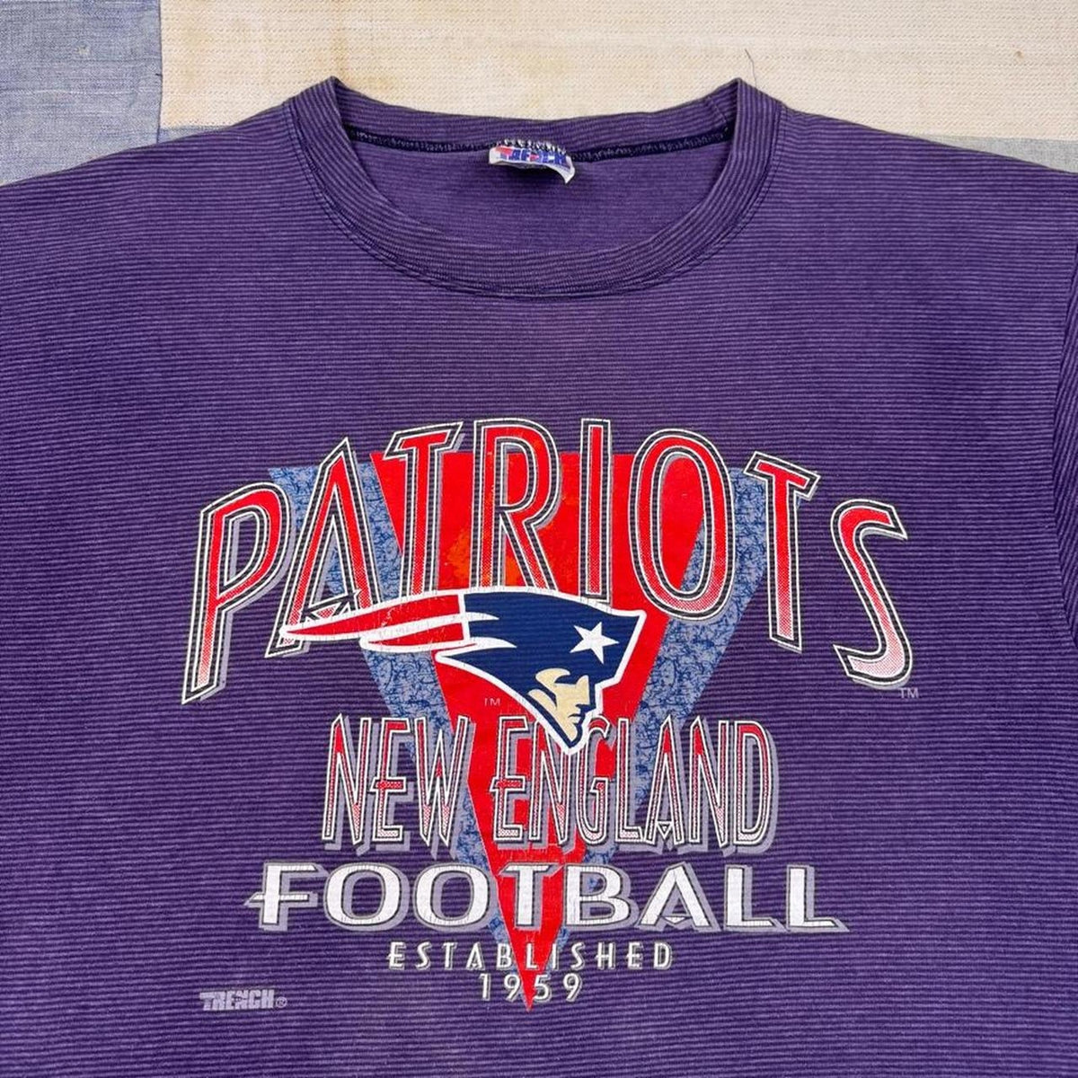 1990s New England Patriots Trench Tee | L