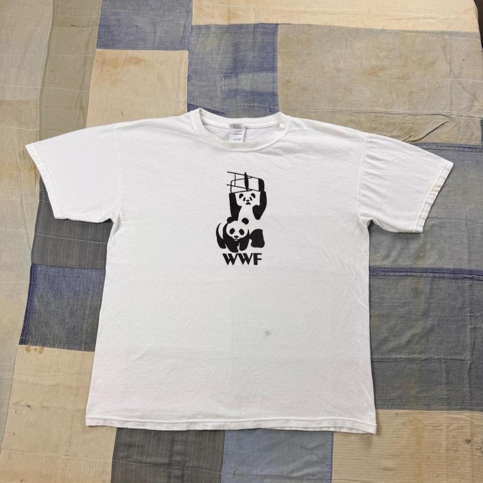 2000s WWF World Wildlife Fund Panda Logo Tee | Large