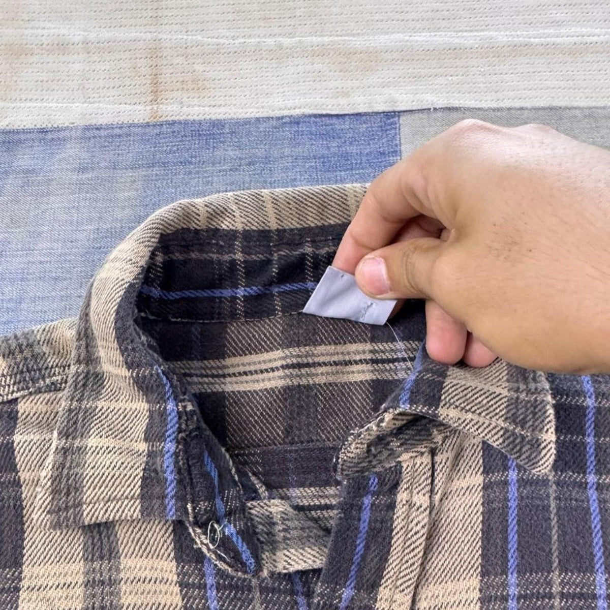 2000s Carhartt Distressed Plaid Flannel Shirt | XL