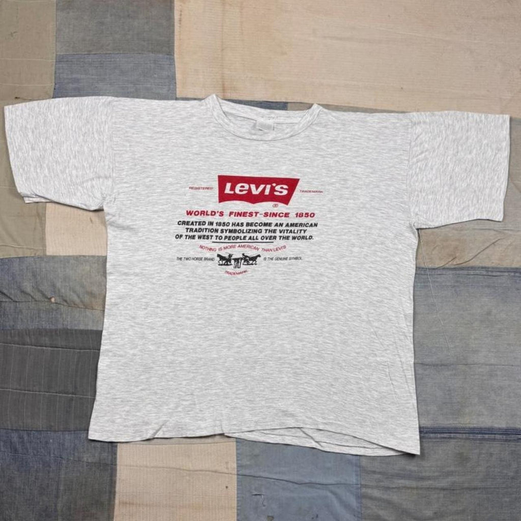 1990s Levi's World's Finest Batwing Tee | L